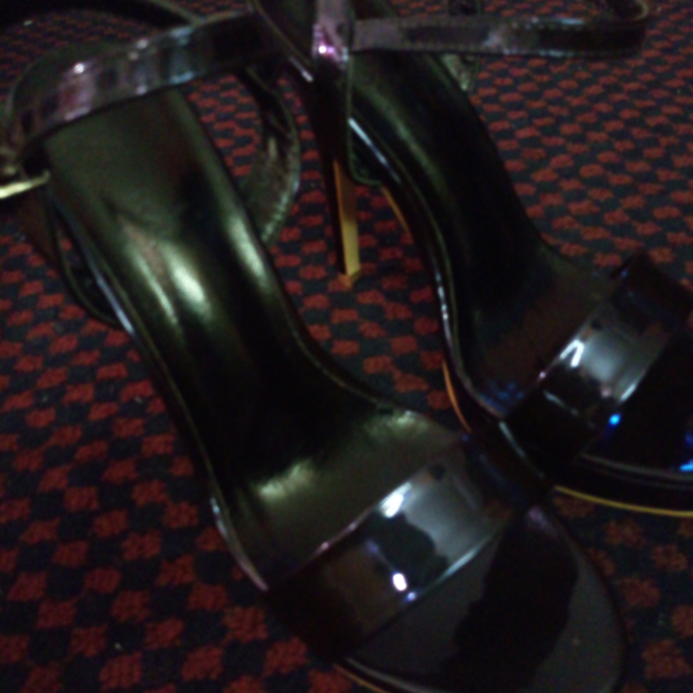 Yoo Prettyz Purple Iridescent Stiletto Heels Size 8